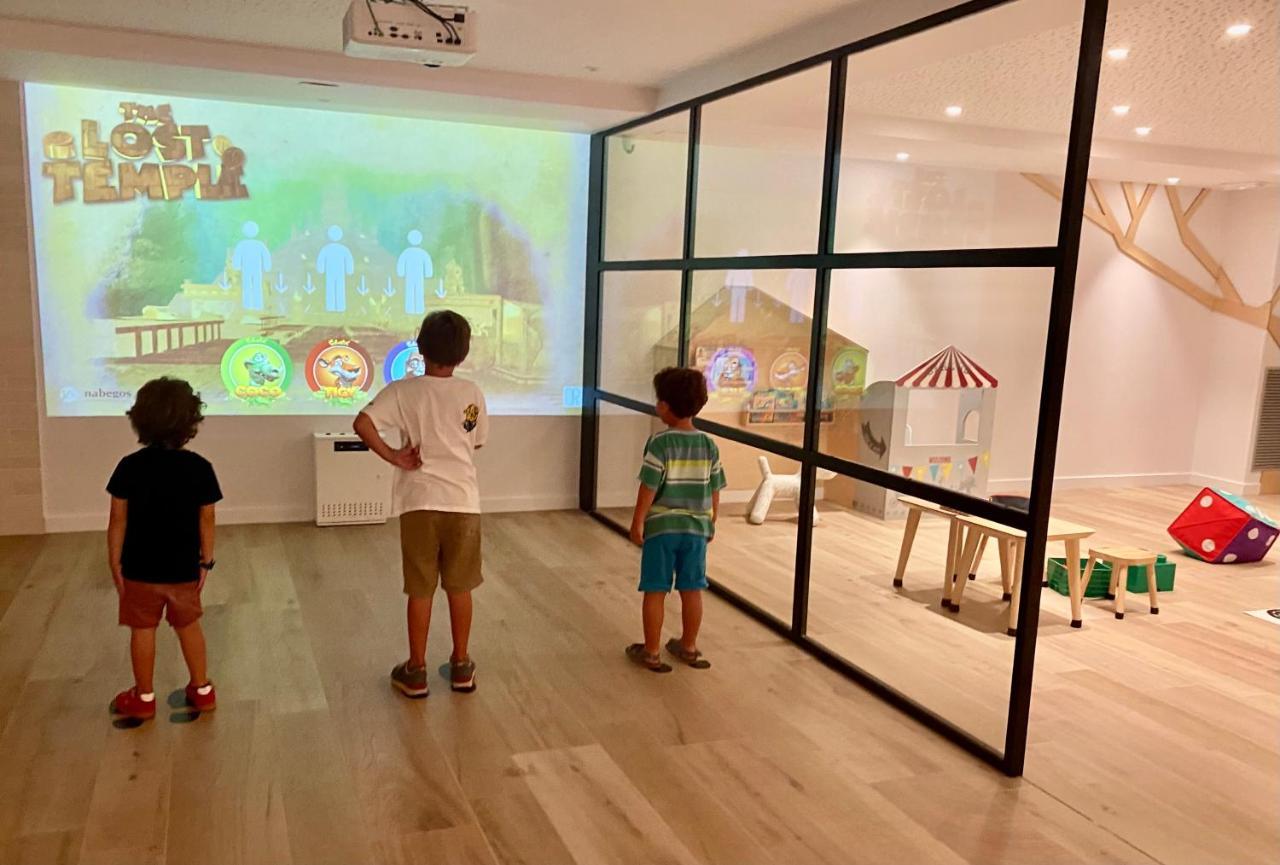 Apartahotel Dos Rios Ainsa Ngoại thất bức ảnh