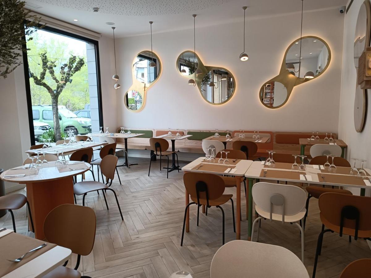 Apartahotel Dos Rios Ainsa Ngoại thất bức ảnh