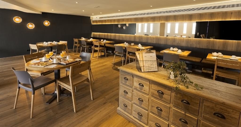 Apartahotel Dos Rios Ainsa Ngoại thất bức ảnh